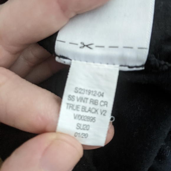 Gap - Vintage Wash T-Shirt Rib Crewneck Short Sleeves 231912 | True Black | XS - Picture 4 of 6